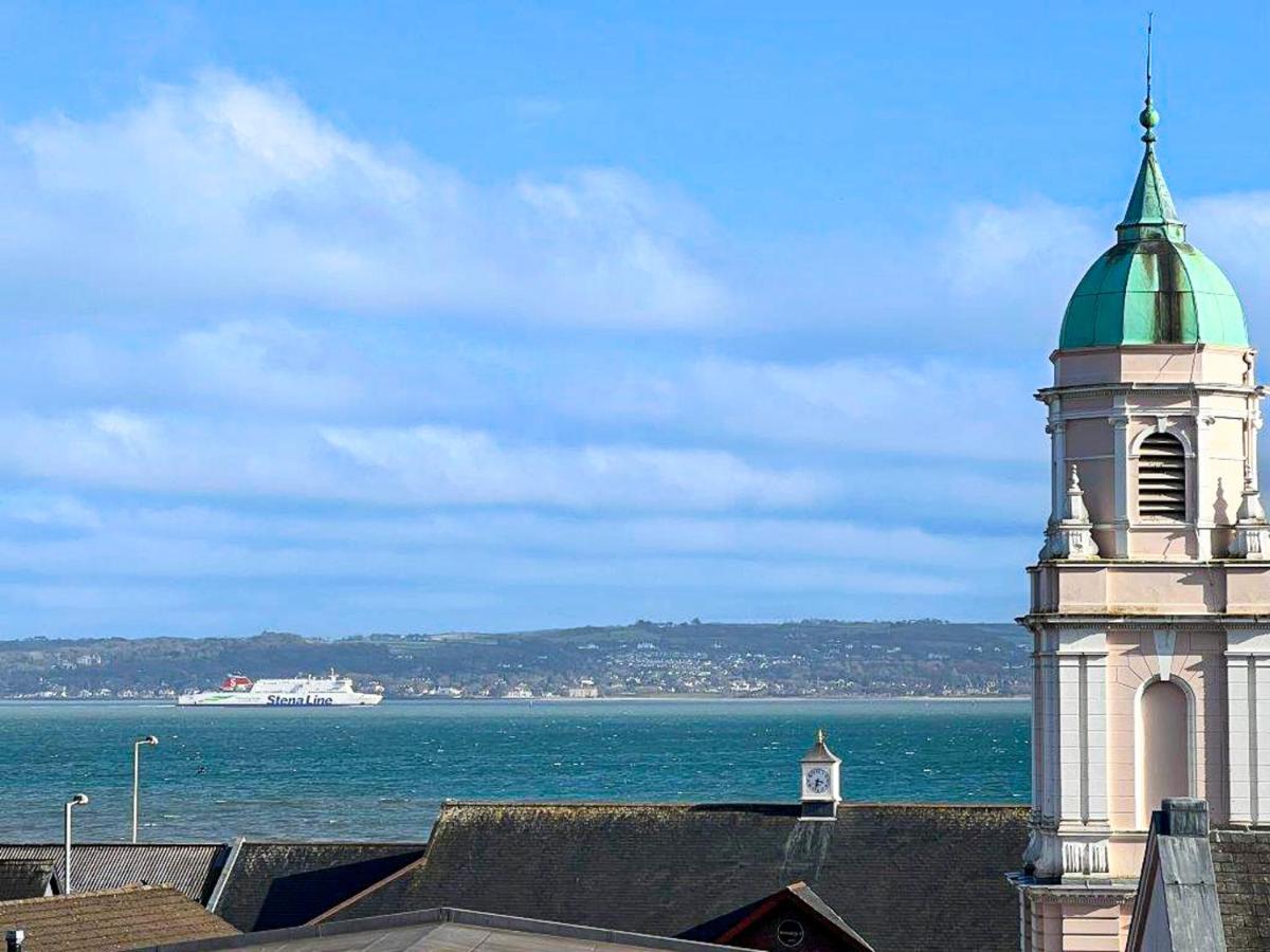 Modern Luxurious Apartment W/ Patio Balcony & View Jordanstown Eksteriør billede